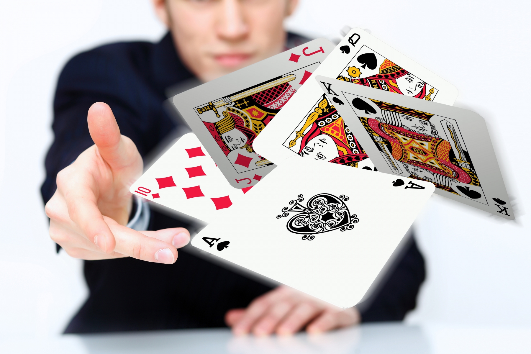 poker spel kort slängs